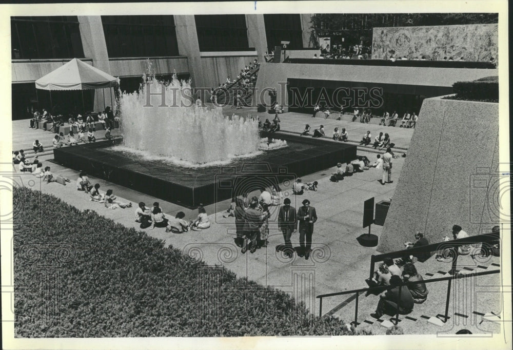 1981 Press Photo First National Bank Plaza - RRW55267 - Historic Images