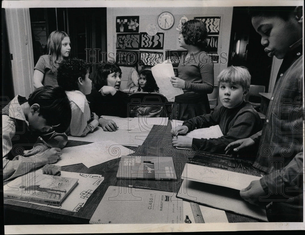 1971 Press Photo Unitarian Church Alternative School - RRW55271 - Historic Images