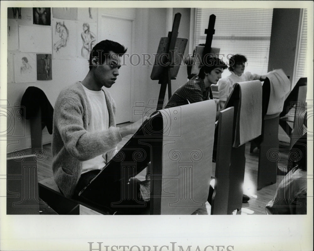 1982 Press Photo Ray-Vogue College of Design - RRW55289 - Historic Images