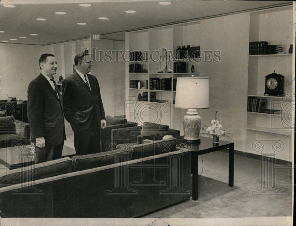 1963 Press Photo Executives First National Bank Chicago - RRW55299 - Historic Images