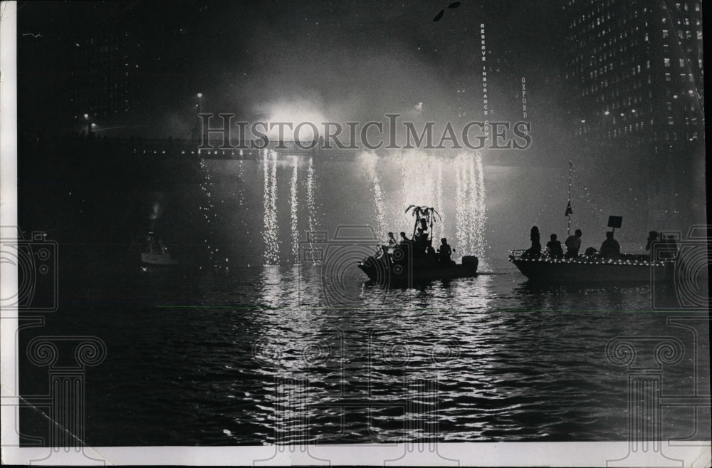 1987 Press Photo Boats on Chicago River Festival - RRW55399 - Historic Images