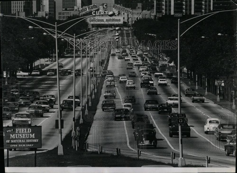 1968 Press Photo Heavy Lake Shore Drive Traffic - RRW55419 - Historic Images