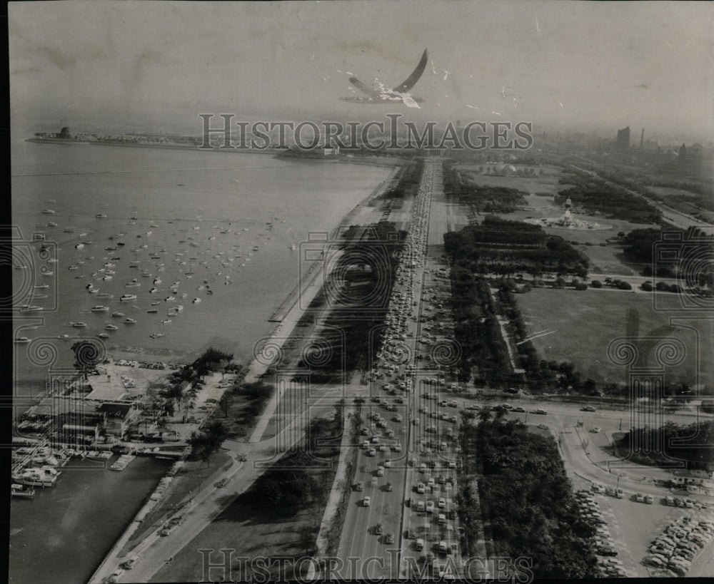 1955 Press Photo Lakeshore Drive South Show Helicopter - RRW55423 - Historic Images