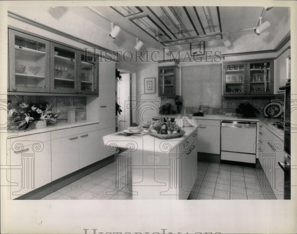 1988 Press Photo ASID Showcase Forest Kitchen Interior - RRW55475 - Historic Images