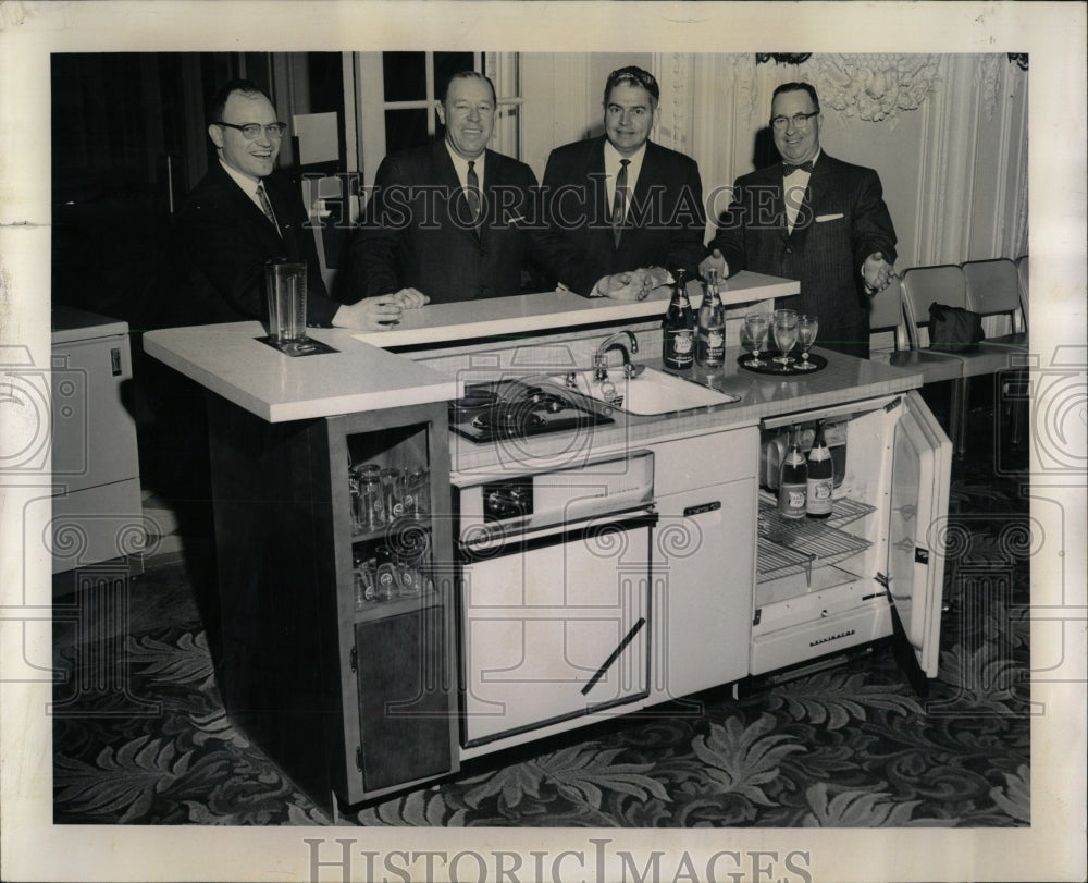 1961 Press Photo Kelvinator Bar Type Compact Kitchen - RRW55493 - Historic Images