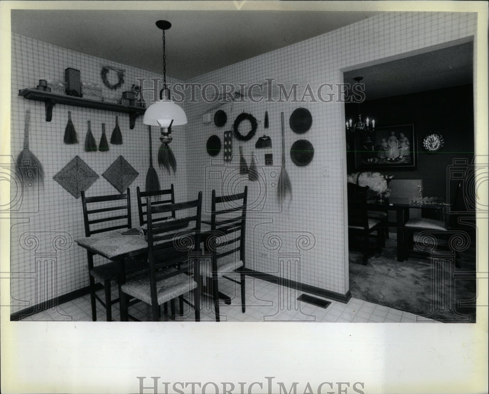 1983 Press Photo Area Kitchen Level Two Home Sawmill - RRW55505 - Historic Images