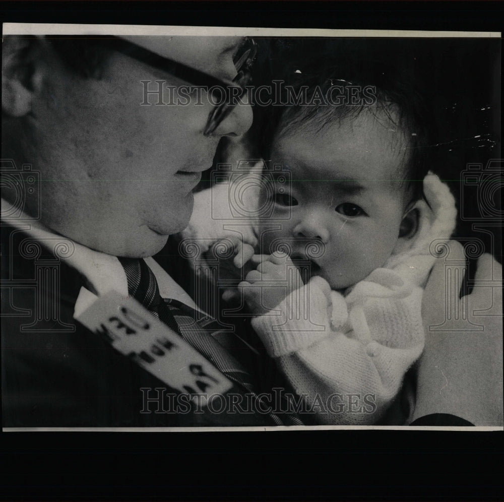 1971 Press Photo Park Jong Hee Adopted Korean Orphan - RRW55541 - Historic Images