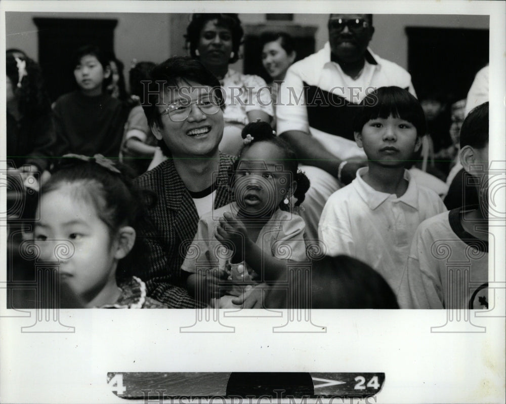 1992 Press Photo Don Choi Chicago Korean School - RRW55553 - Historic Images