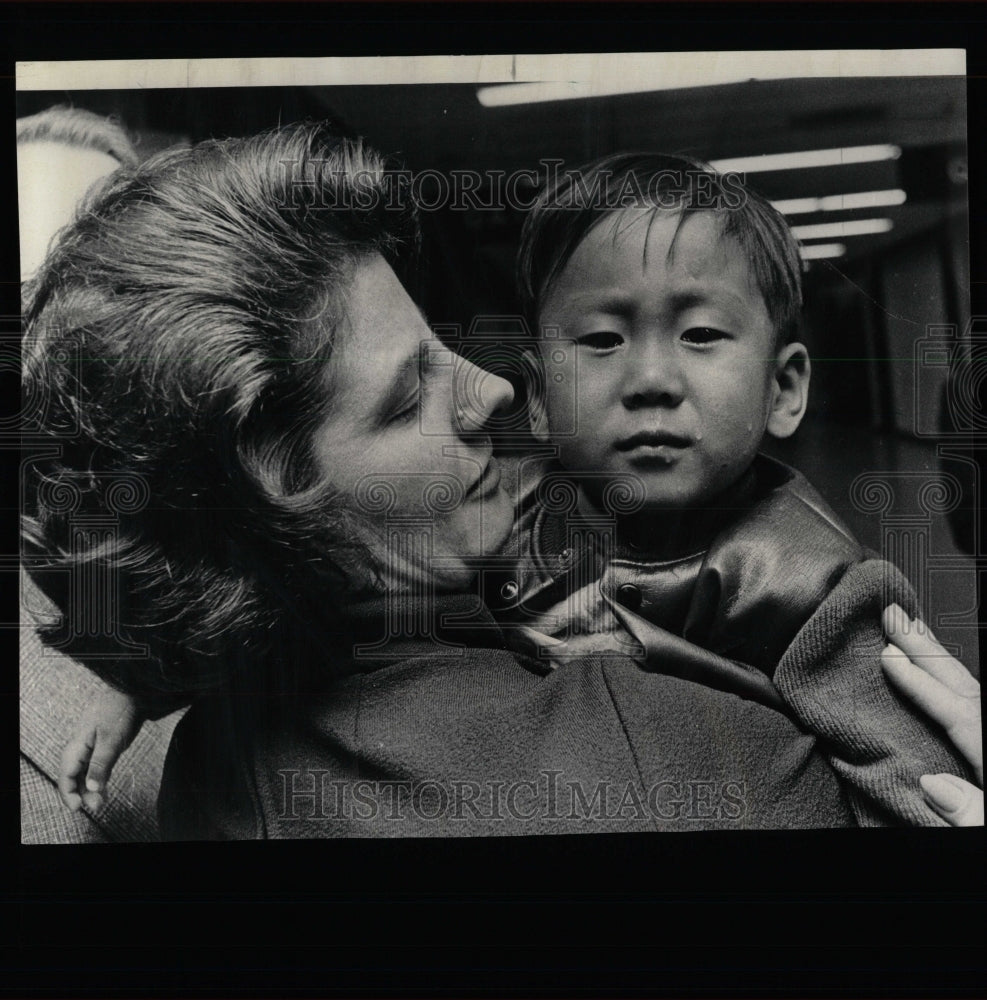 1972 Press Photo Korean U S Happy Tear John Boihan - RRW55557 - Historic Images