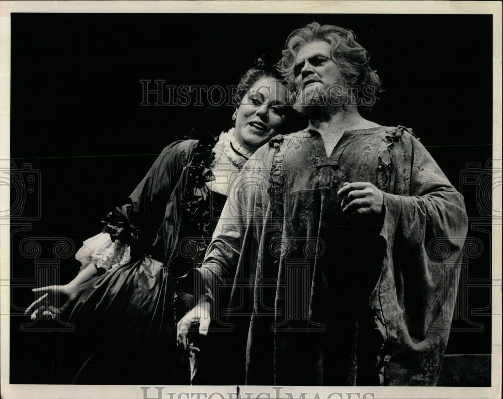 1985 Press Photo Ellen Shade Jon Vicker Samson Duet - RRW55577 - Historic Images