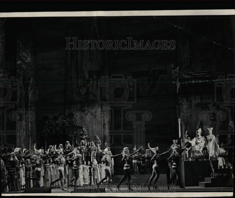 1965 Press Photo Scene From The Opera &quot;Aida&quot; - RRW55791 - Historic Images