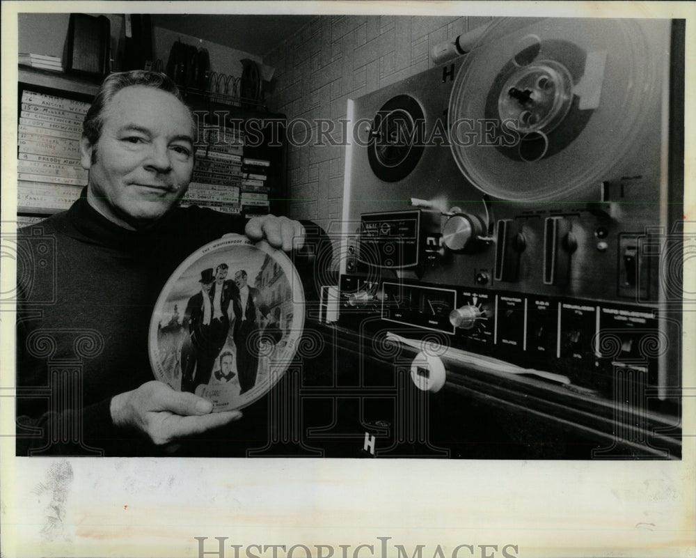 1984 Press Photo Milt Heilbron Prince Record - RRW55915 - Historic Images