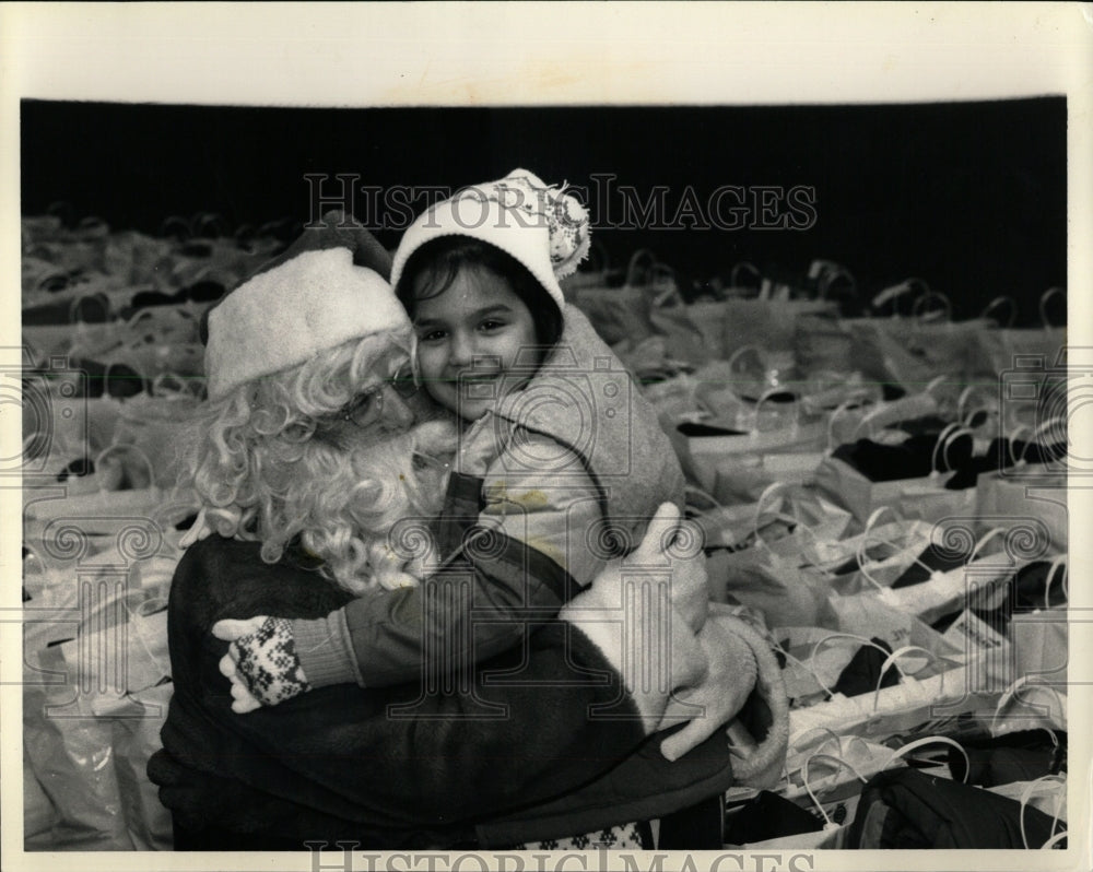 1987 Press Photo Santa Claus Christmas parties - RRW56059 - Historic Images