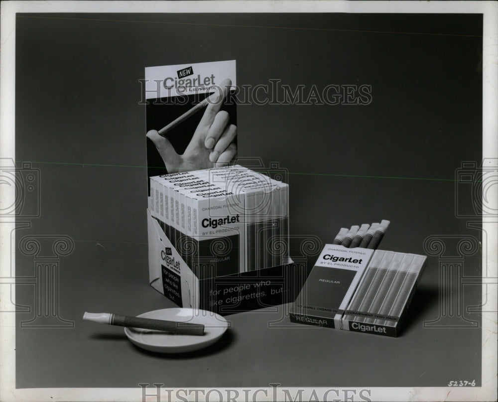 1970 Press Photo Consolidated Cigar CigarLet - RRW56105 - Historic Images