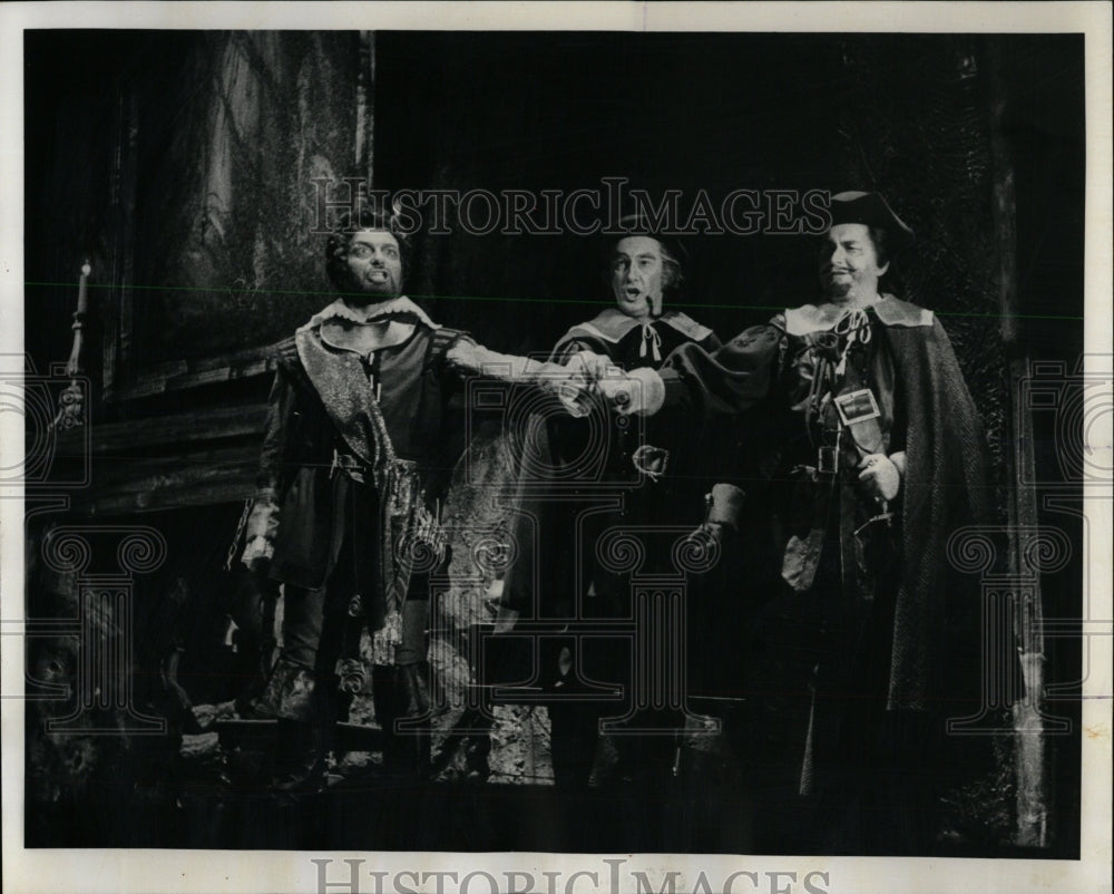 1976 Press Photo Lyric Opera "Un Ballo in Maschera" - RRW56349 - Historic Images