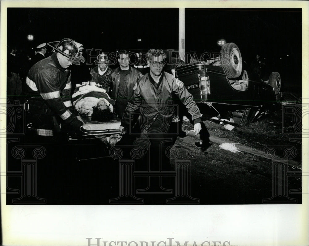 1988 Press Photo Vehicle flipped South Lake Shore Drive - RRW56401 - Historic Images