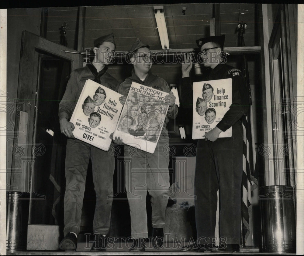 1958 Press Photo Chicago Boy Scout fundraising campaign - RRW56421 - Historic Images