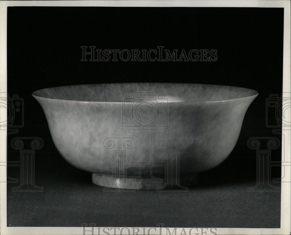 1971 Press Photo Chinese Blue Jade Bowls On Display - RRW56531 - Historic Images