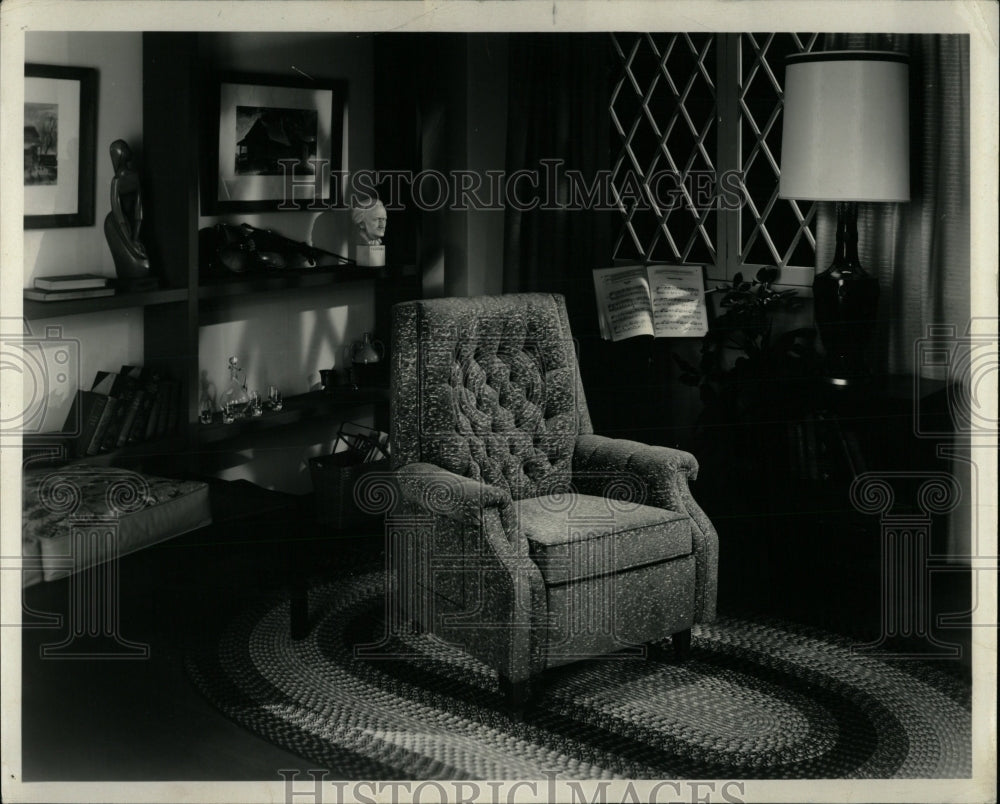 1966 Press Photo World&#39;s First Stereolounger - RRW56605 - Historic Images