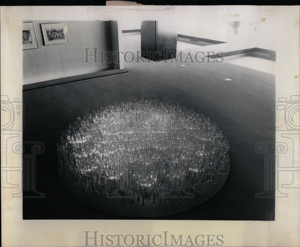 1961 Press Photo Chandelier Club Lounge Crystals - RRW56757 - Historic Images