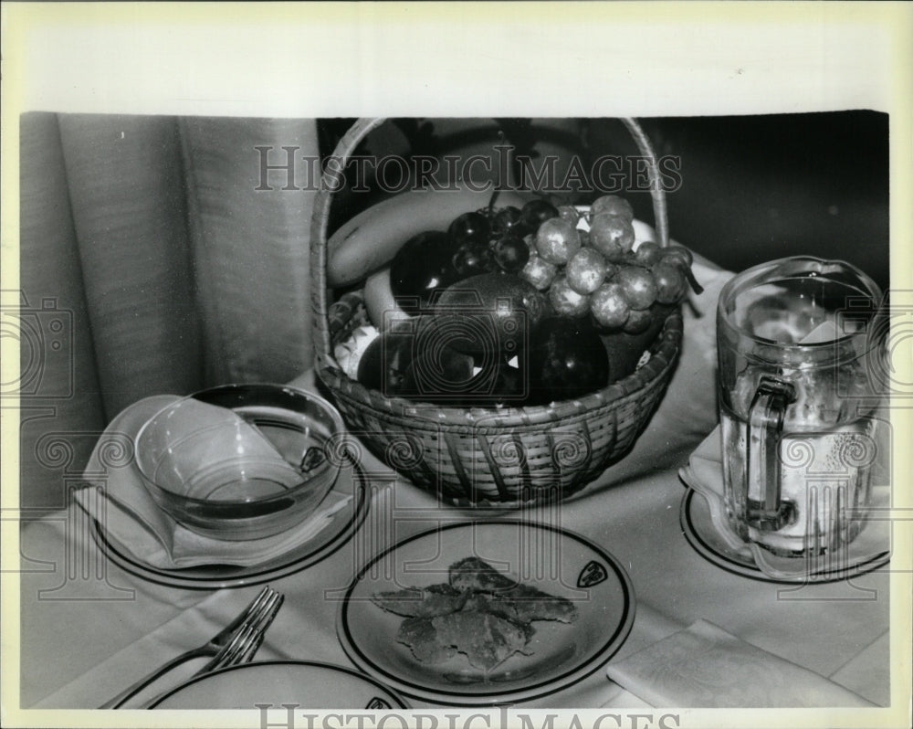 1986 Press Photo Parmigiano-Reggiano &quot;The Great Cheese&quot; - RRW56773 - Historic Images