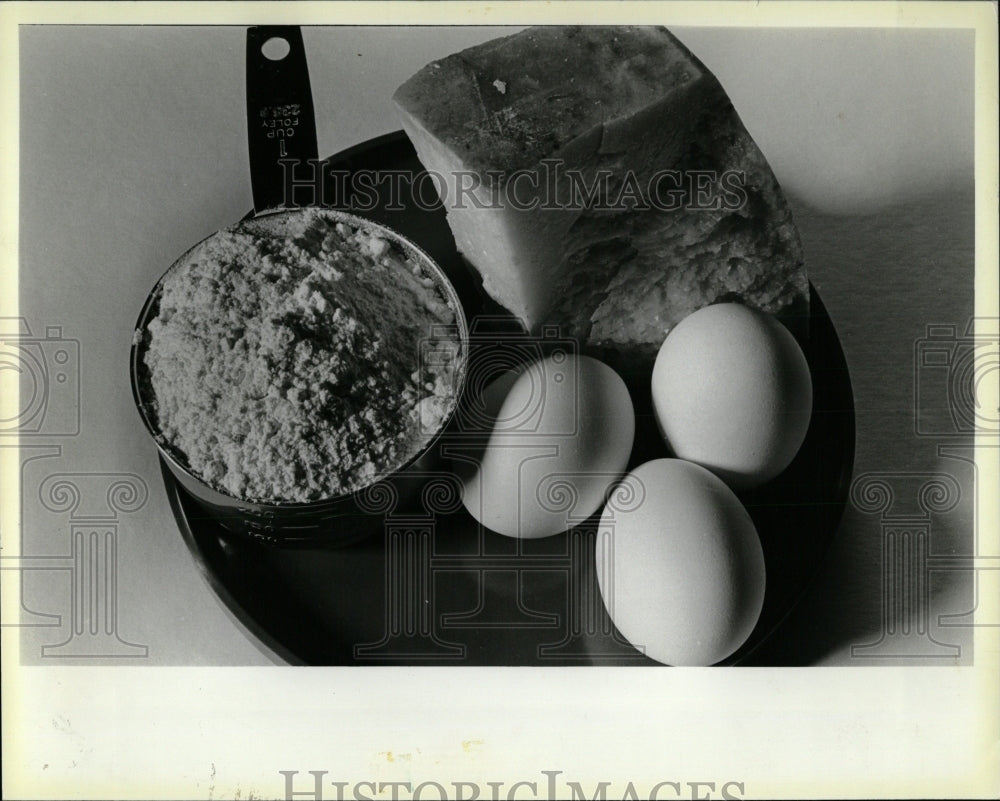 1984 Press Photo A Savory Parmesan Cheese Ring - RRW56789 - Historic Images