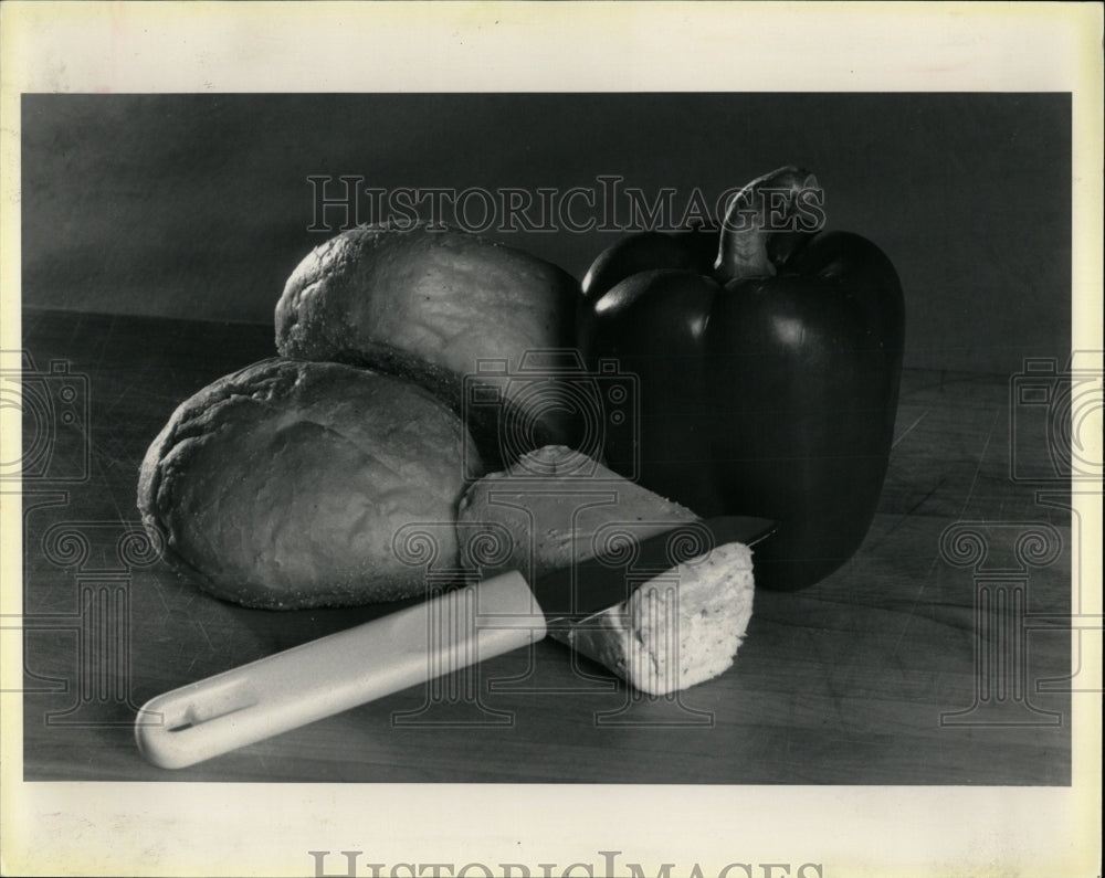 1988 Press Photo Red Peppers Gorgonzola Roasted Soup - RRW56799 - Historic Images