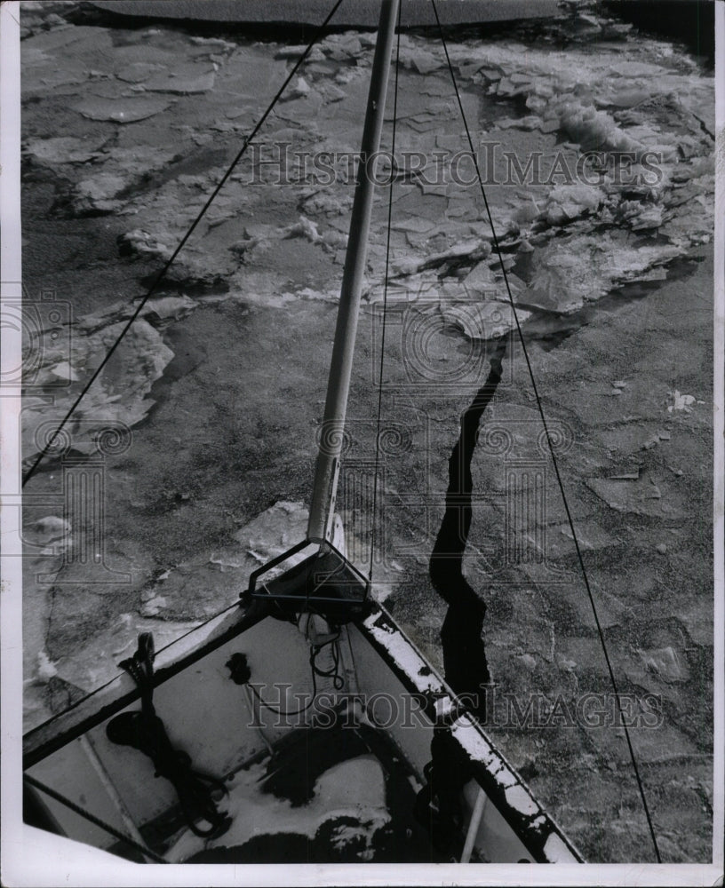 1956 Press Photo ship lake travels through ice - RRW57313 - Historic Images