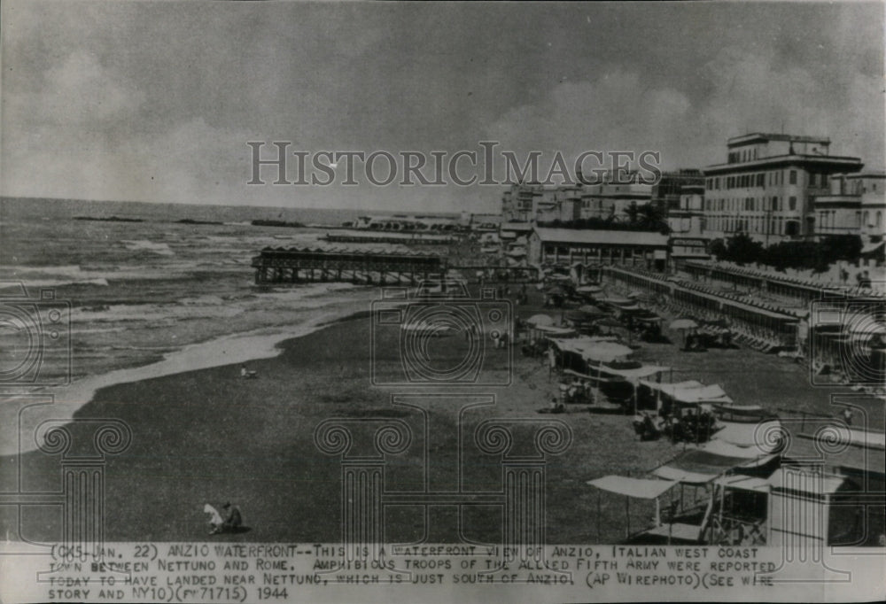 1944 Press Photo Anzio Italian West Coast Town - RRW57365 - Historic Images