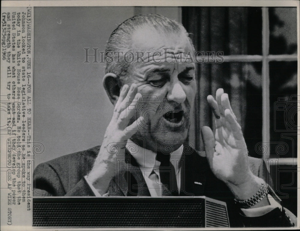 1966 Press Photo President Johnson White House Rose - RRW57477 - Historic Images