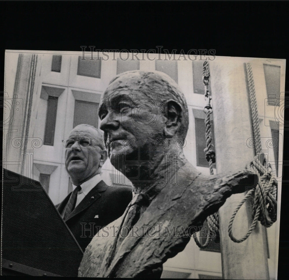 1966 Press Photo President Johnson AMVETS Naional Day - RRW57485 - Historic Images