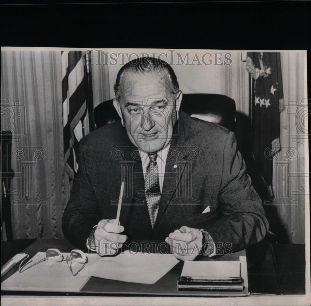 1966 Press Photo Lyndon Baines Johnson Surgery - RRW57489 - Historic Images