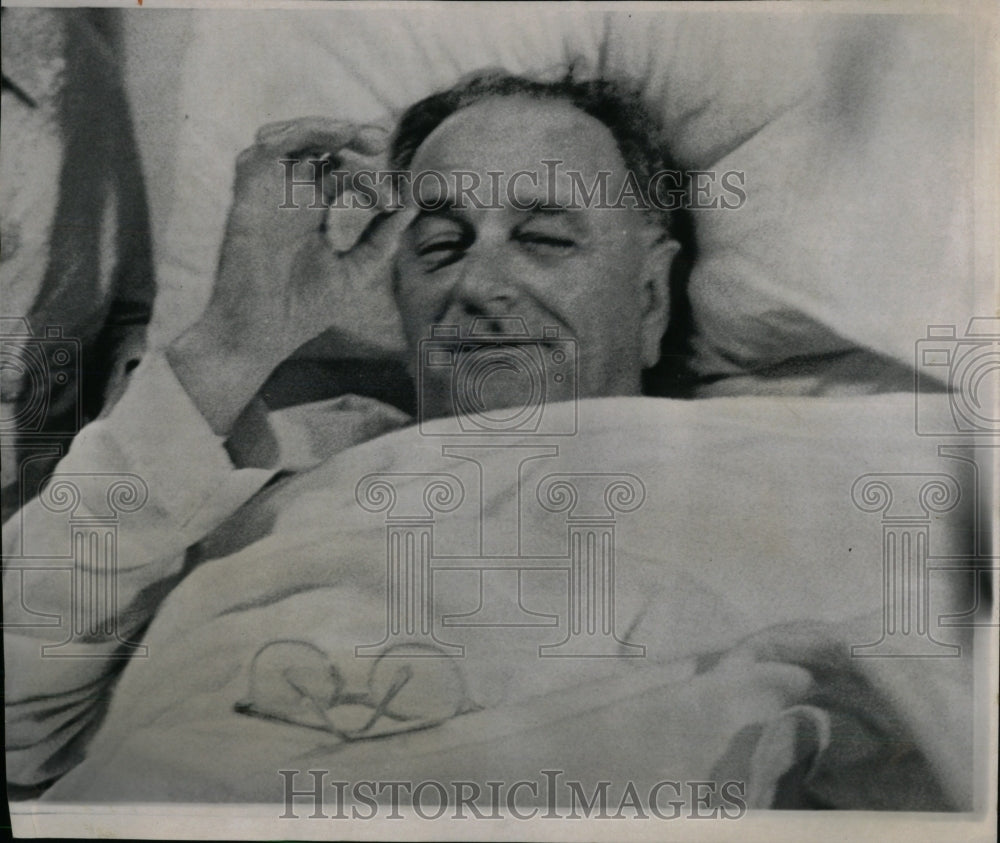 1966 Press Photo President Johnson Bed Bethesda Naval - RRW57491 - Historic Images