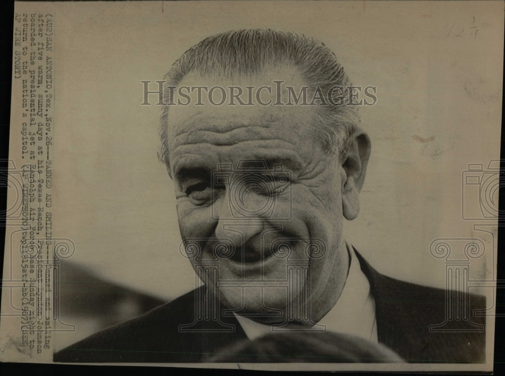 1969 Press Photo President Johnson Tanned Five Warm - RRW57525 - Historic Images