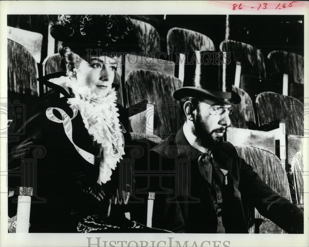 1983 Press Photo Jose Ferrer Moulin Rouge Denver Cinema - RRW57631 - Historic Images