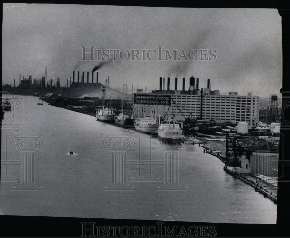 1960 Press Photo Detroit Harbor Terminal Inc shipping - RRW57985 - Historic Images