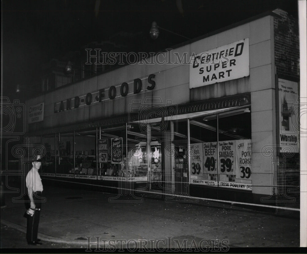 1963 Press Photo Land O Food Store Sheridan Front Caved - RRW58407 - Historic Images
