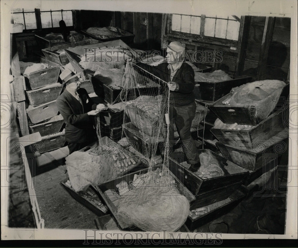 1949 Press Photo Kyritsis Henry Johnson Idle Net - RRW58419 - Historic Images
