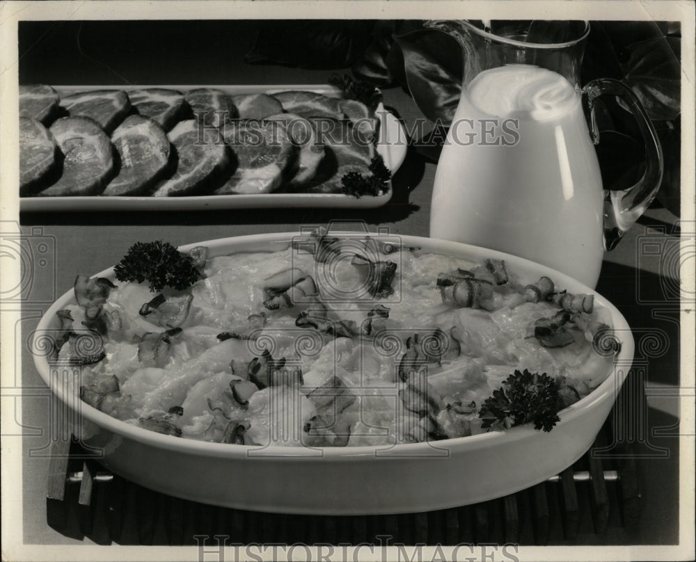 1966 Press Photo Baked Barbeque Potato - RRW58661 - Historic Images