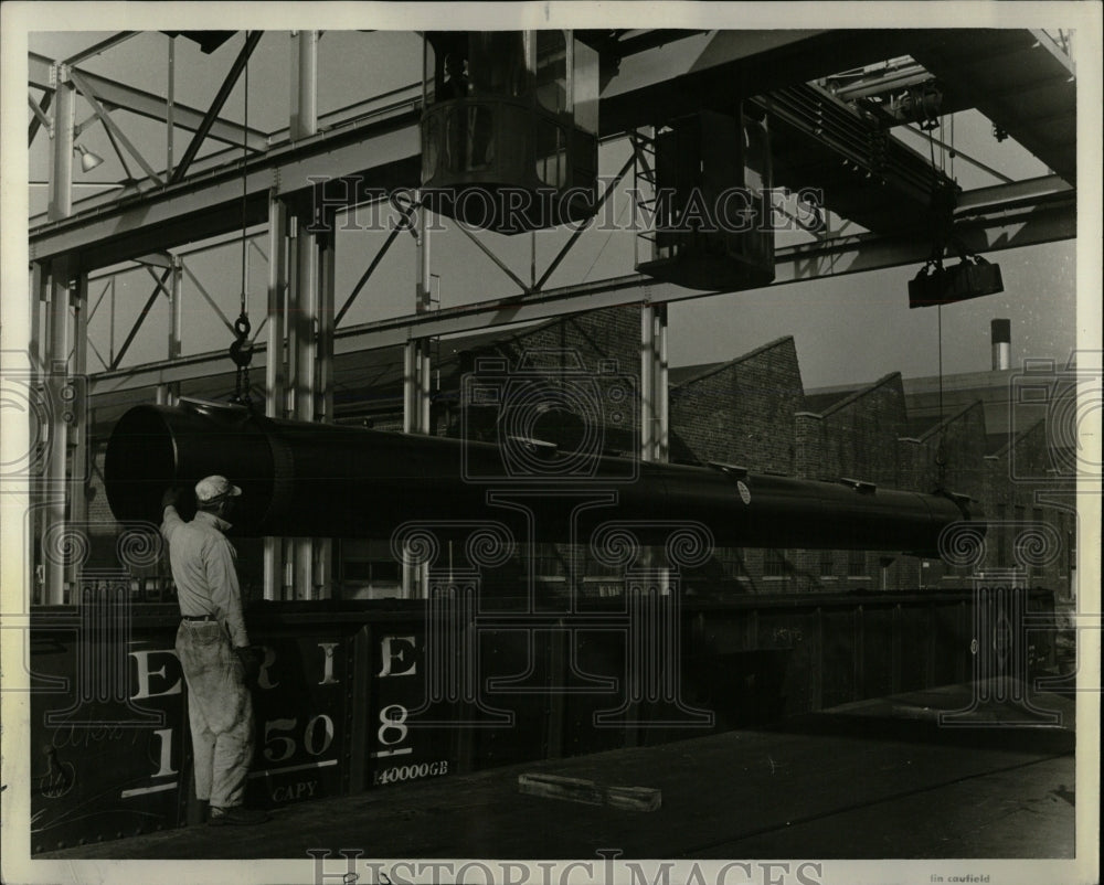 1962 Press Photo Chicago&#39;s Chemetron Corp plant welding - RRW58841 - Historic Images