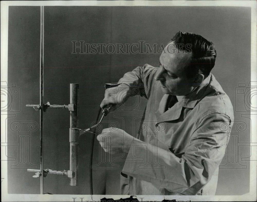 1969 Press Photo Pipe fitting American Iron Steel made - RRW58843 - Historic Images