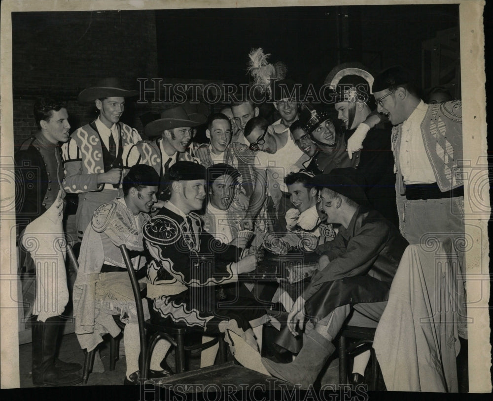1959 Press Photo Lyric Opera production Carmen playing - RRW59151 - Historic Images