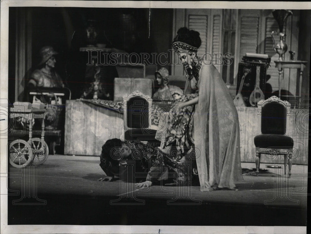 1976 Press Photo "The Rake's Progress" Opera - RRW59203 - Historic Images