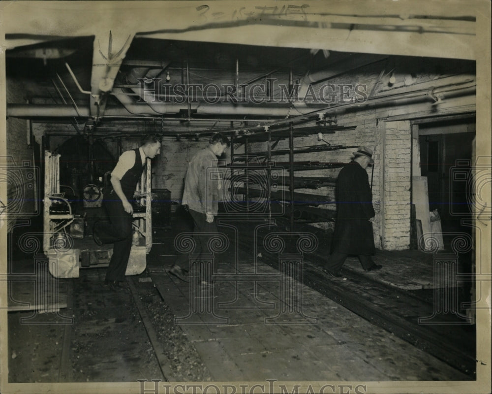 1937 Press Photo Scene Chicago Freight Line Ground Stop - RRW59387 - Historic Images