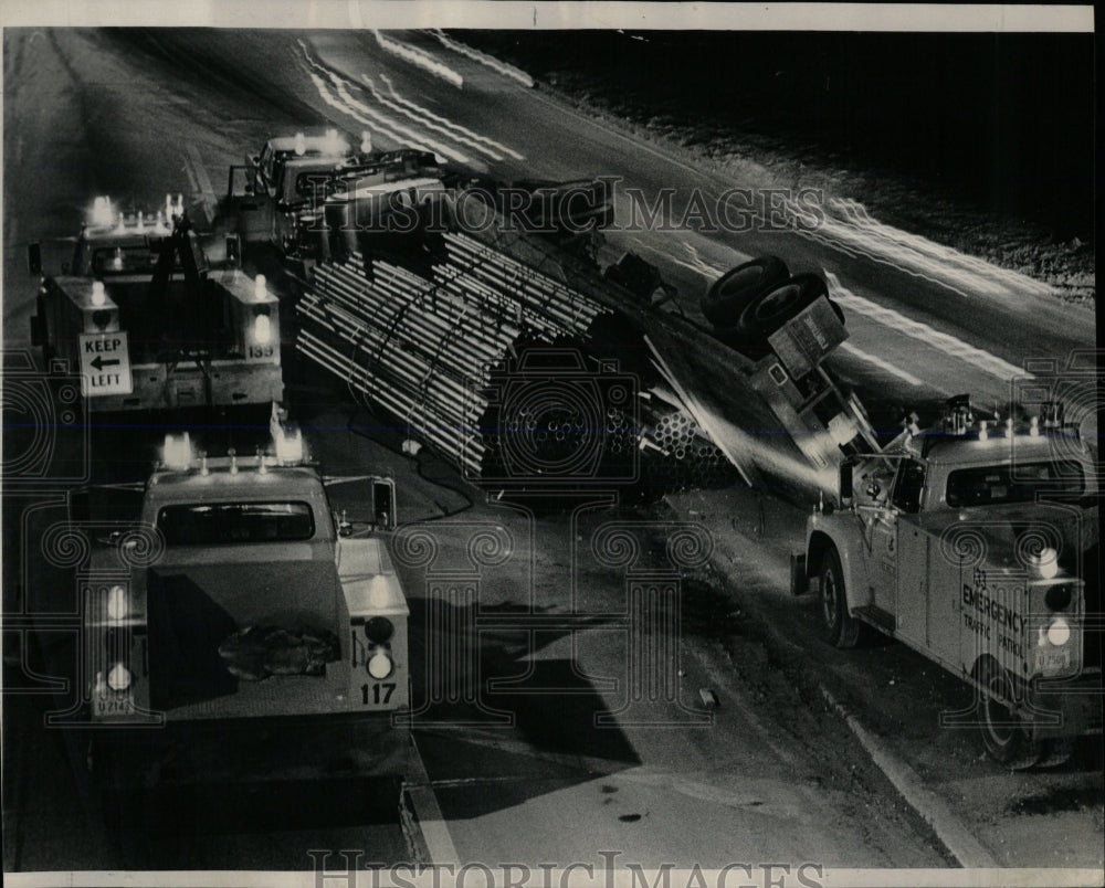 1972 Press Photo Large trailer truck Eisenhower Kennedy - RRW59425 - Historic Images