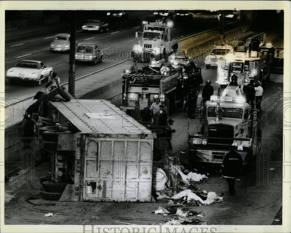 1984 Press Photo Dan Ryan Southbound lanes traffic - RRW59541 - Historic Images