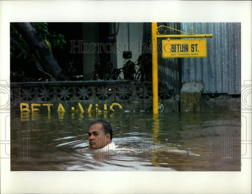 1996 Press Photo TYPHOON GLORIA PHILIPPINES CYCLONE - RRW59637 - Historic Images