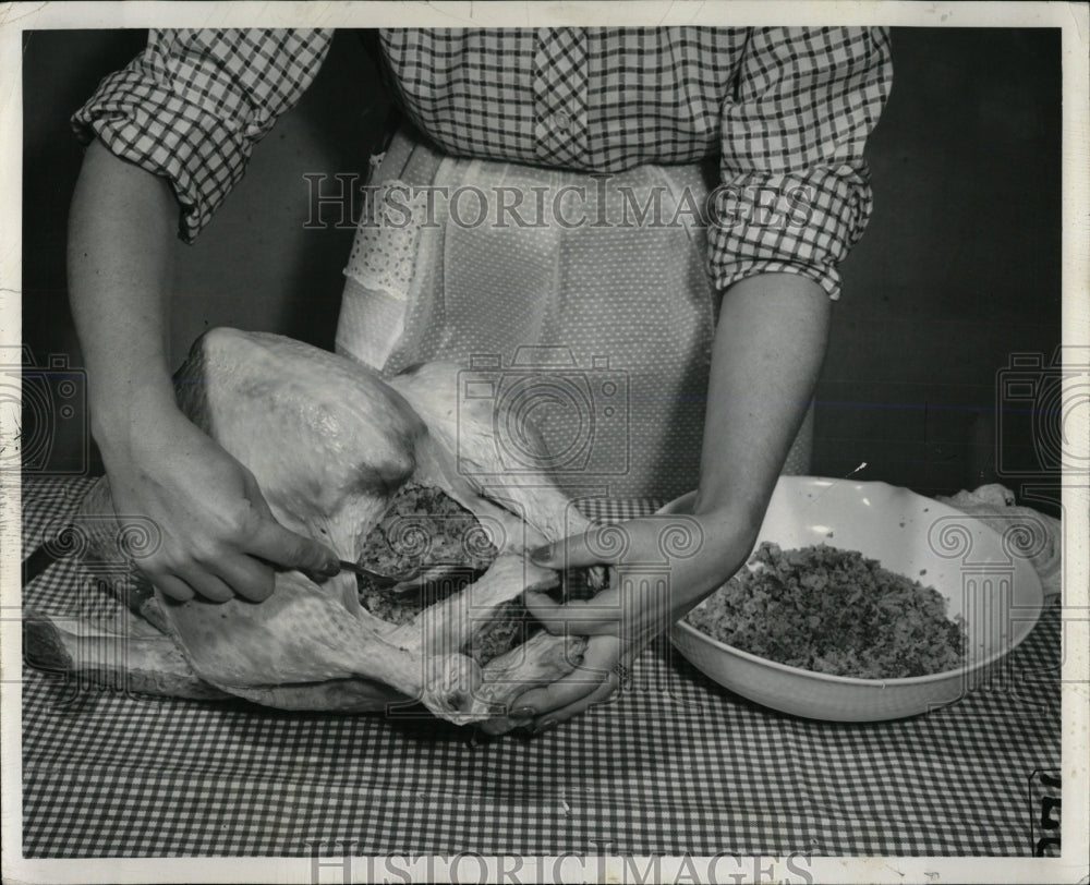 1954 Press Photo Turkey Dishes - RRW59689 - Historic Images