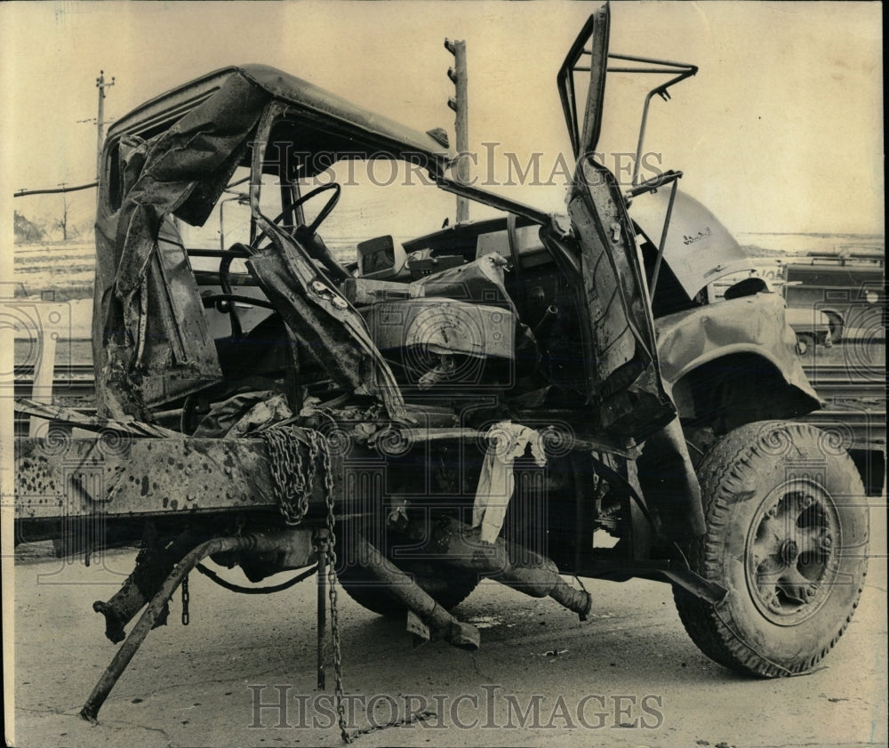 1965 Press Photo Barrington Train Hits Truck - RRW59859 - Historic Images