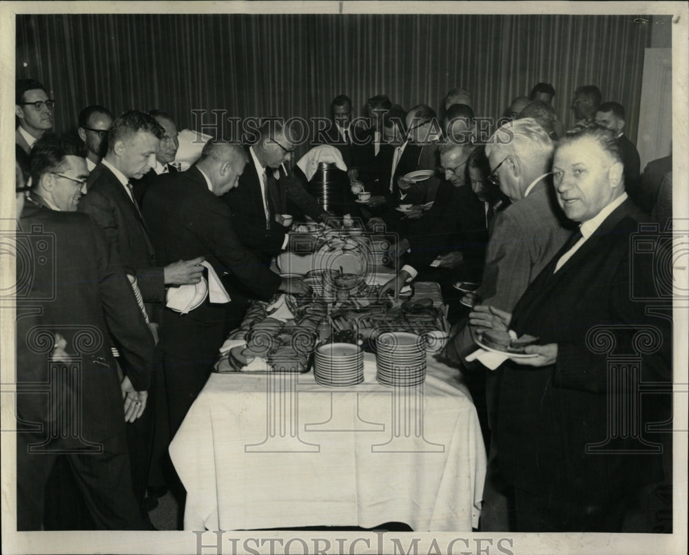 1961 Press Photo Coffee Sandwiches Mayor Daley Milk - RRW60289 - Historic Images